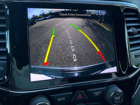 Used 2021 Jeep Grand Cherokee Limited w/ Trailer Tow Group IV image 27