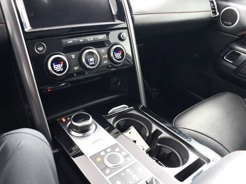 Used 2019 Land Rover Discovery HSE AWD/4WD image 32
