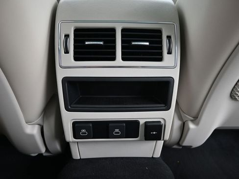 Used 2026 Jaguar F-PACE R-Dynamic S image 17