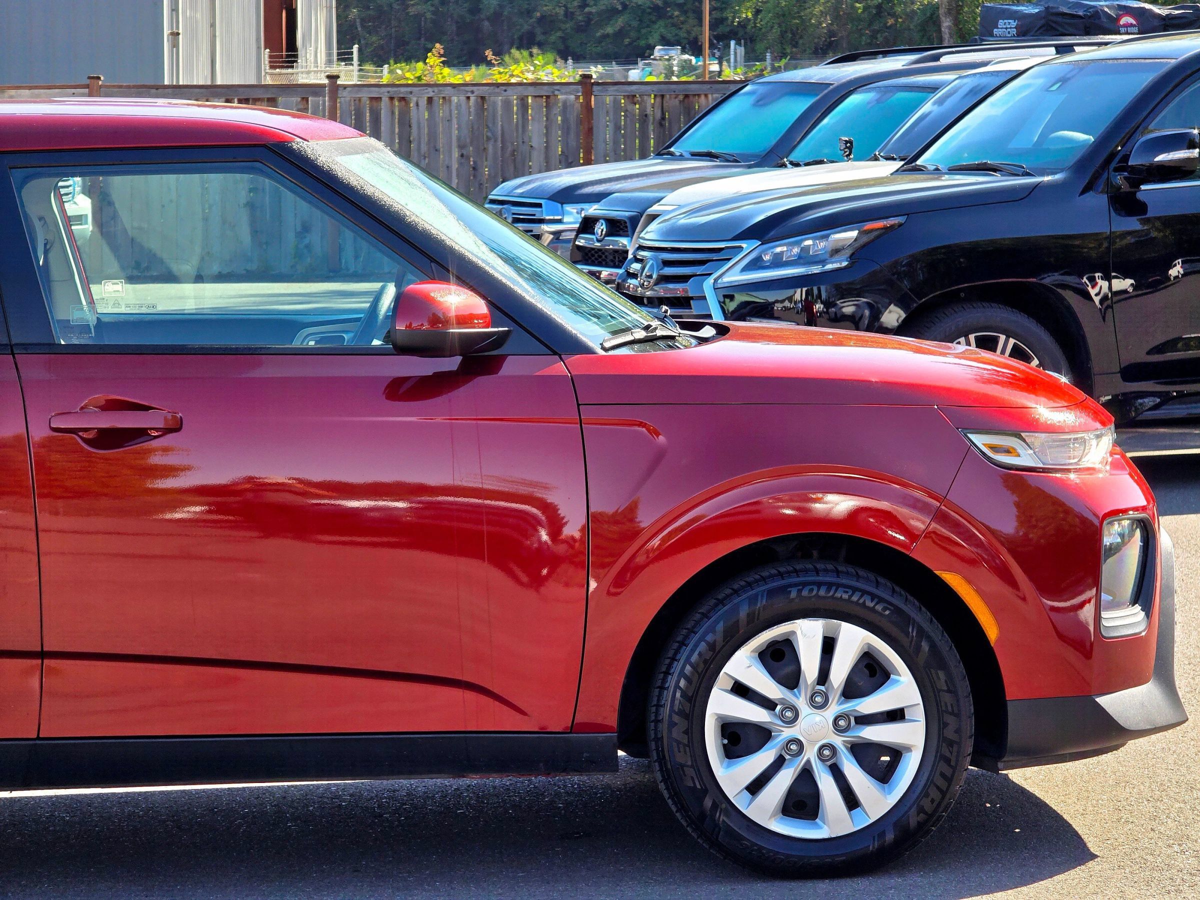 Used 2020 Kia Soul LX FWD image 16