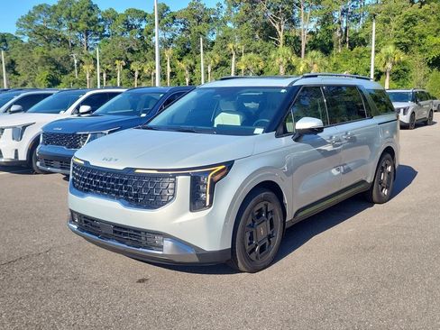 New 2026 Kia Carnival SX FWD image 3