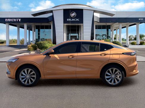 Used 2026 Buick Envista Avenir FWD image 2