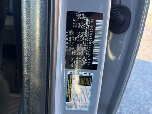 Used 2022 Kia Telluride EX w/ EX Premium Package image 27