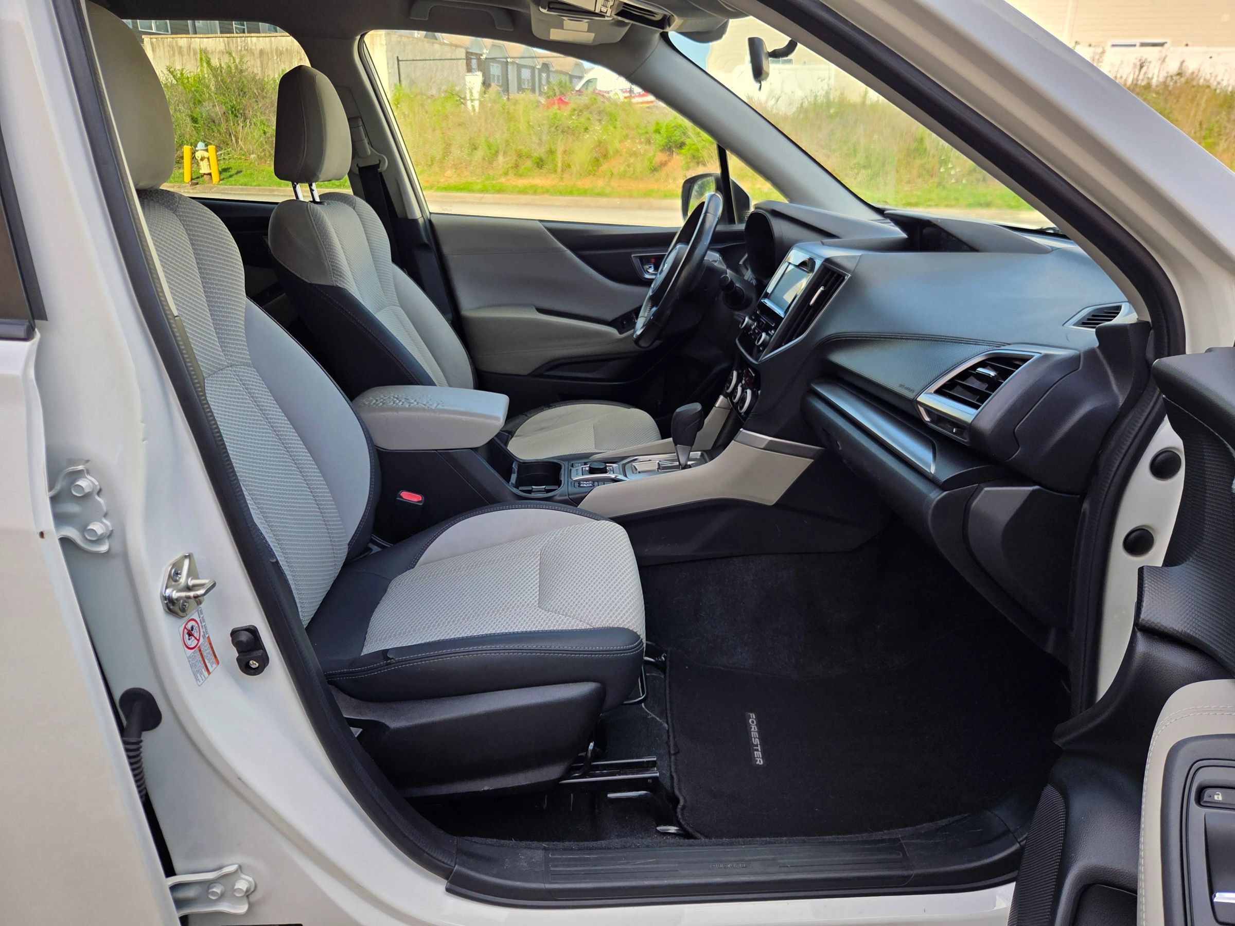 Used 2020 Subaru Forester Premium AWD/4WD image 18