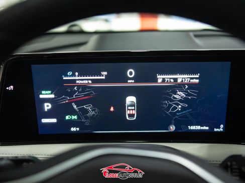 Used 2023 Nissan Ariya FWD image 29