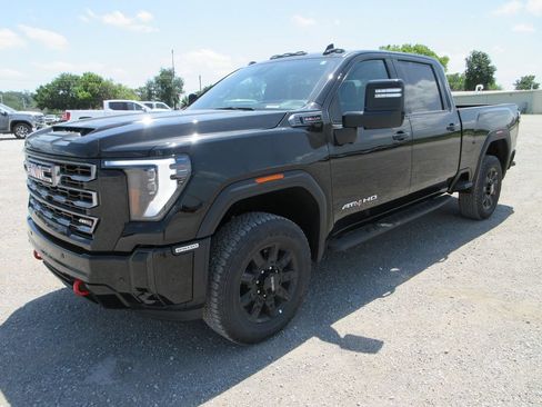 New 2026 GMC Sierra 2500 AT4 w/ AT4 Premium Plus Package AWD/4WD image 11