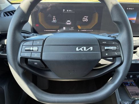 Used 2026 Kia K4 FWD image 22