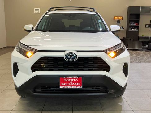 Certified 2022 Toyota RAV4 XLE image 8