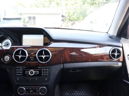 Used 2015 Mercedes-Benz GLK 350 4MATIC image 18