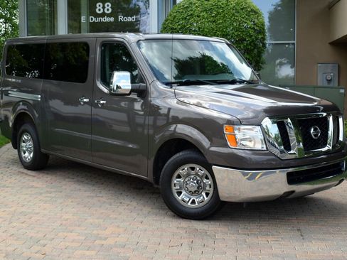 Used 2016 Nissan NV 3500 SV w/ SV Technology Package image 2