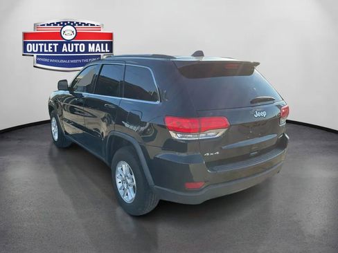 Used 2018 Jeep Grand Cherokee Laredo image 5