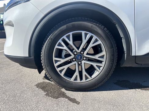 Certified 2020 Ford Escape SEL image 34