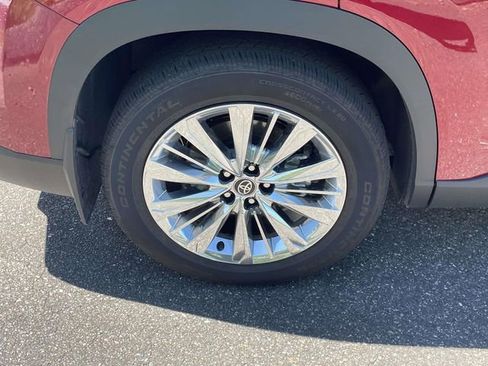 Used 2026 Toyota Grand Highlander AWD image 9