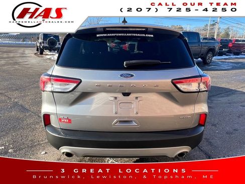 Used 2022 Ford Escape SE w/ Cold Weather Package image 5
