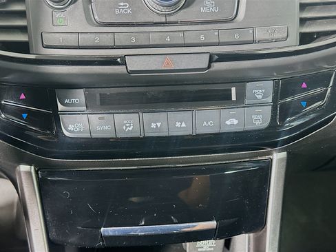 Used 2016 Honda Accord Sport image 22