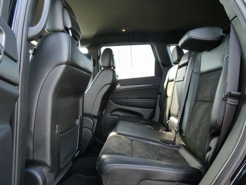 Used 2021 Jeep Grand Cherokee Laredo X image 17