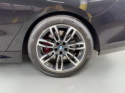 Certified 2026 BMW 530i w/ M Sport Package RWD image 29
