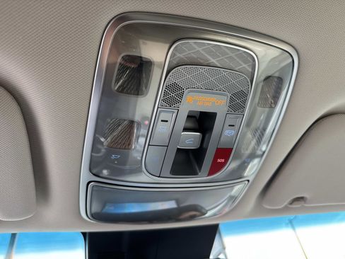 Used 2025 Genesis GV70 2.5T w/ Select Package image 29