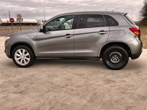 Used 2015 Mitsubishi Outlander Sport ES image 4