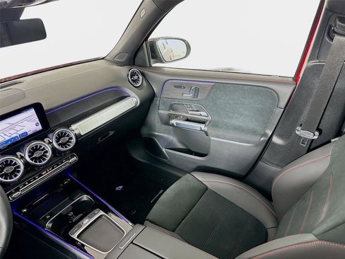 Used 2026 Mercedes-Benz GLB 250 4MATIC image 51