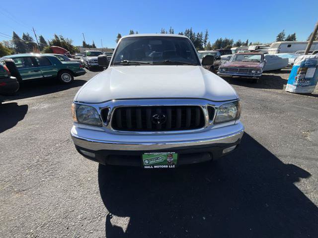 Used 2001 Toyota Tacoma PreRunner RWD image 2
