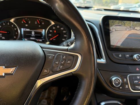 Used 2017 Chevrolet Malibu LT w/ Leather Package FWD image 29