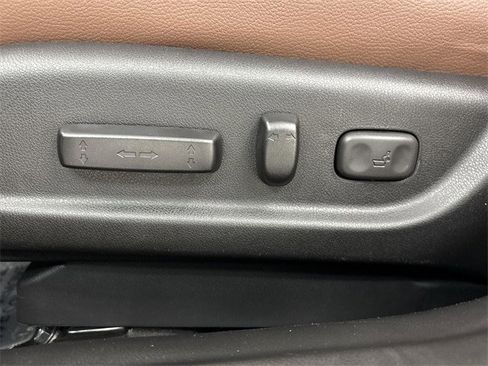 Used 2022 Acura ILX w/ Premium Package image 4