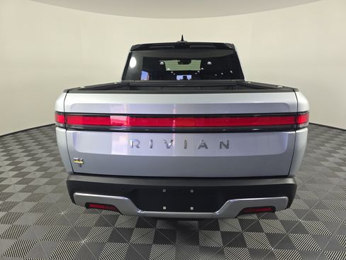 Used 2022 Rivian R1T Adventure AWD/4WD image 4