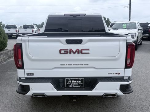 Used 2023 GMC Sierra 1500 AT4 w/ Technology Package AWD/4WD image 6