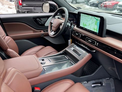New 2026 Lincoln Aviator Reserve image 8
