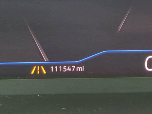 Used 2019 Volkswagen Jetta SEL w/ Cold Weather Package FWD image 26