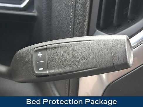 Used 2022 Chevrolet Silverado 1500 RST w/ Convenience Package II AWD/4WD image 11