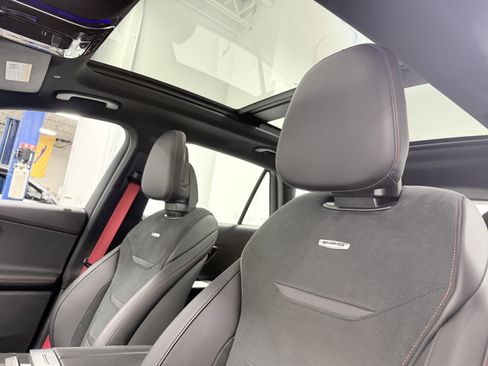 Used 2024 Mercedes-Benz GLC 43 AMG 4MATIC image 13