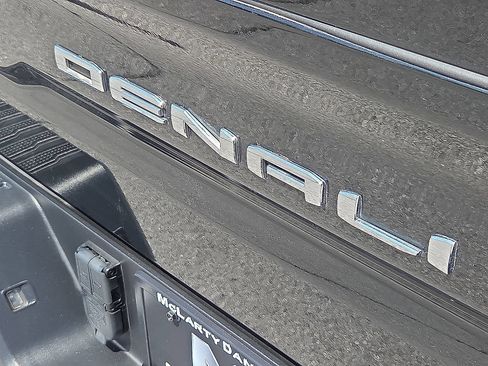 Used 2023 GMC Sierra 1500 Denali AWD/4WD image 8