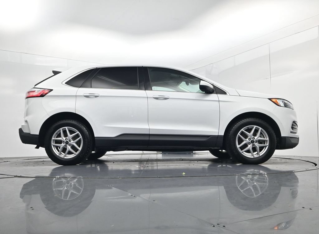 Used 2024 Ford Edge SEL AWD/4WD image 40