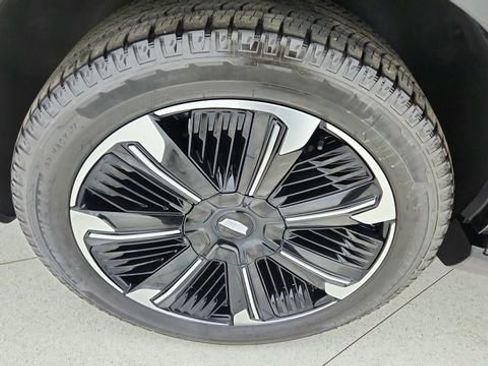 Used 2025 Cadillac Escalade IQ Sport 2 image 62