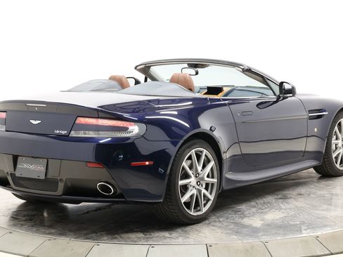 Used 2014 Aston Martin V8 Vantage Roadster image 52