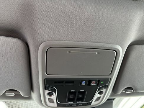 Used 2019 Honda Pilot Elite image 25