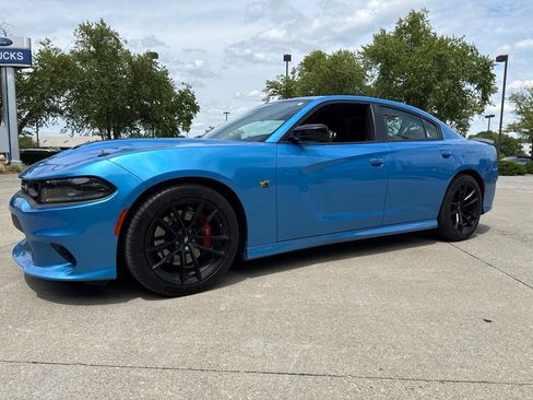 Used 2023 Dodge Charger Scat Pack w/ Plus Group RWD image 6