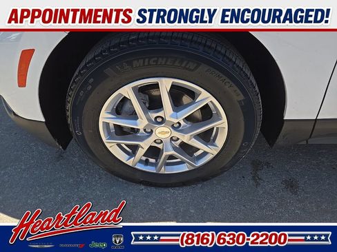 Used 2023 Chevrolet Equinox LS FWD image 25