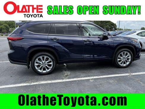 Used 2023 Toyota Highlander Limited w/ Protection Package #3 (TMS) AWD/4WD image 1