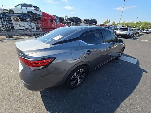 Used 2023 Nissan Sentra SV image 4