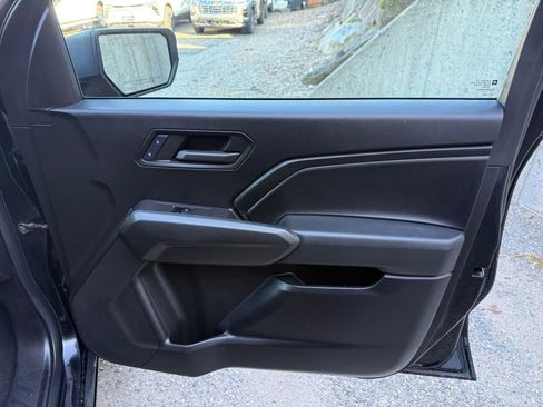 Used 2024 Chevrolet Colorado Trail Boss w/ Advanced Trailering Package AWD/4WD image 18