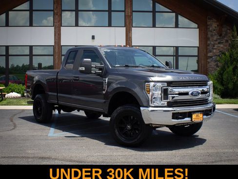 Used 2018 Ford F250 XL w/ STX Appearance Package AWD/4WD image 1
