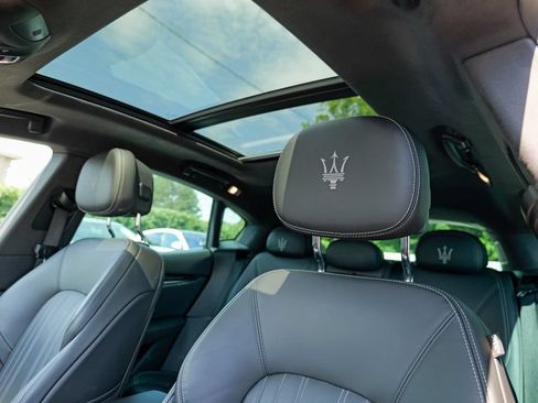 Used 2023 Maserati Levante Modena AWD/4WD image 25