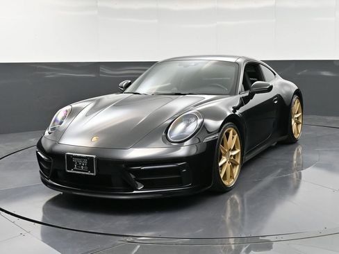Certified 2021 Porsche 911 Carrera S image 1