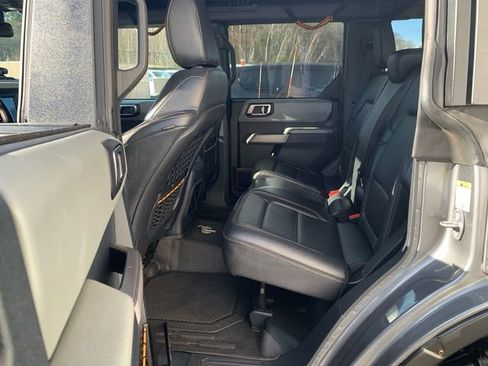 Used 2022 Ford Bronco Badlands w/ Sasquatch Package image 15