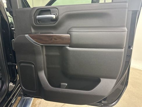 Certified 2023 GMC Sierra 3500 SLT w/ SLT Premium Package image 24