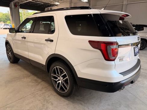 Used 2019 Ford Explorer Sport AWD/4WD image 5