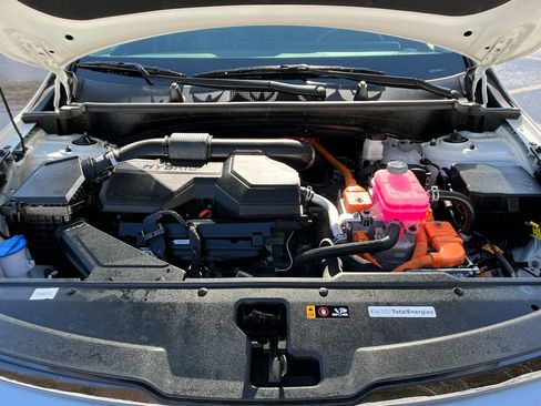 Used 2025 Kia Sportage SX Prestige image 23